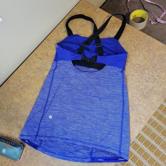 Ladies NWOT Lululemon Run Catch Me Tank Royal Purple/Black Sz 4 gym running yoga - Picture 8 of 9